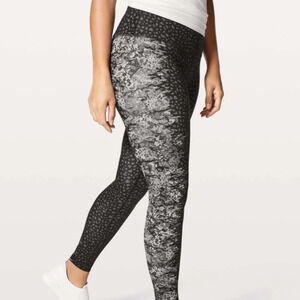 Lululemon Wunder Under  Hi-Rise Tights